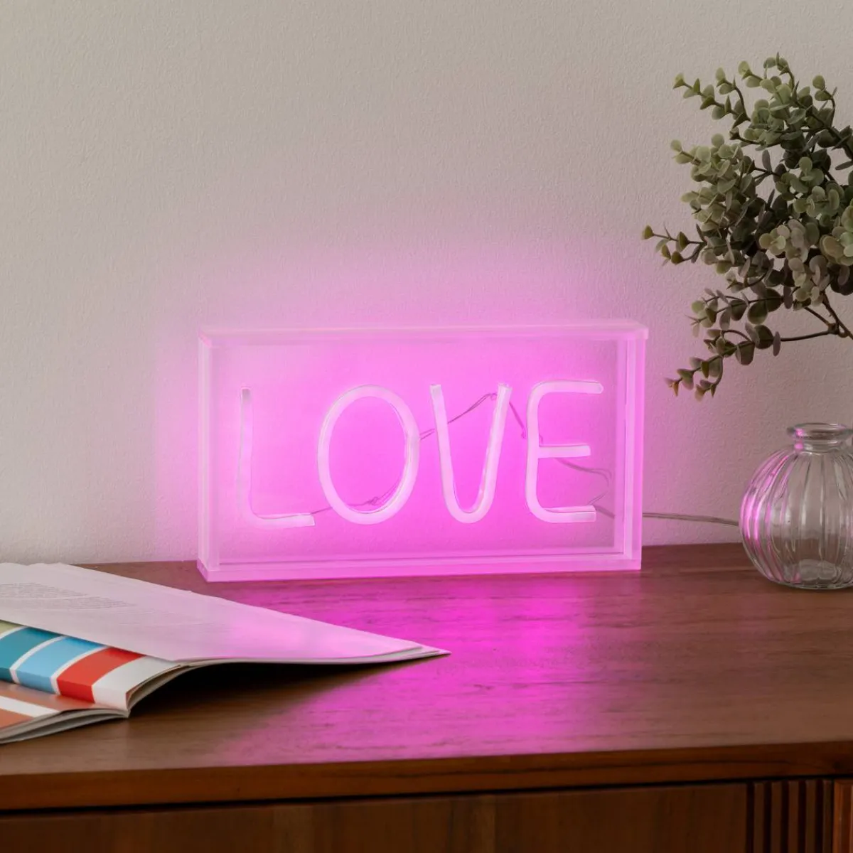 Atmosphera Guirlandes, Boîtes Lumineuses*Néon à poser LED "Love" Doré